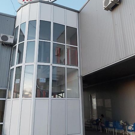 Hotel River Târgu Jiu エクステリア 写真